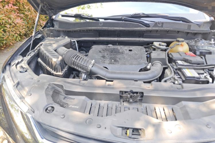 Used Chevrolet Blazer 2020 650T 7-Seater Luxury Edition Engine Bay Right