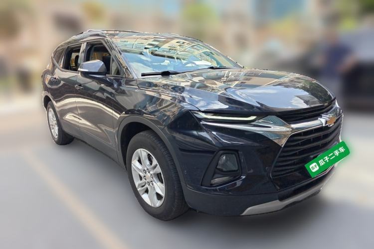 Used Chevrolet Blazer 2020 650T 7-Seater Luxury Edition Front Right 45 Deg