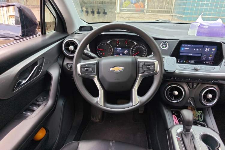 Used Chevrolet Blazer 2020 650T 7-Seater Luxury Edition Steering Wheel
