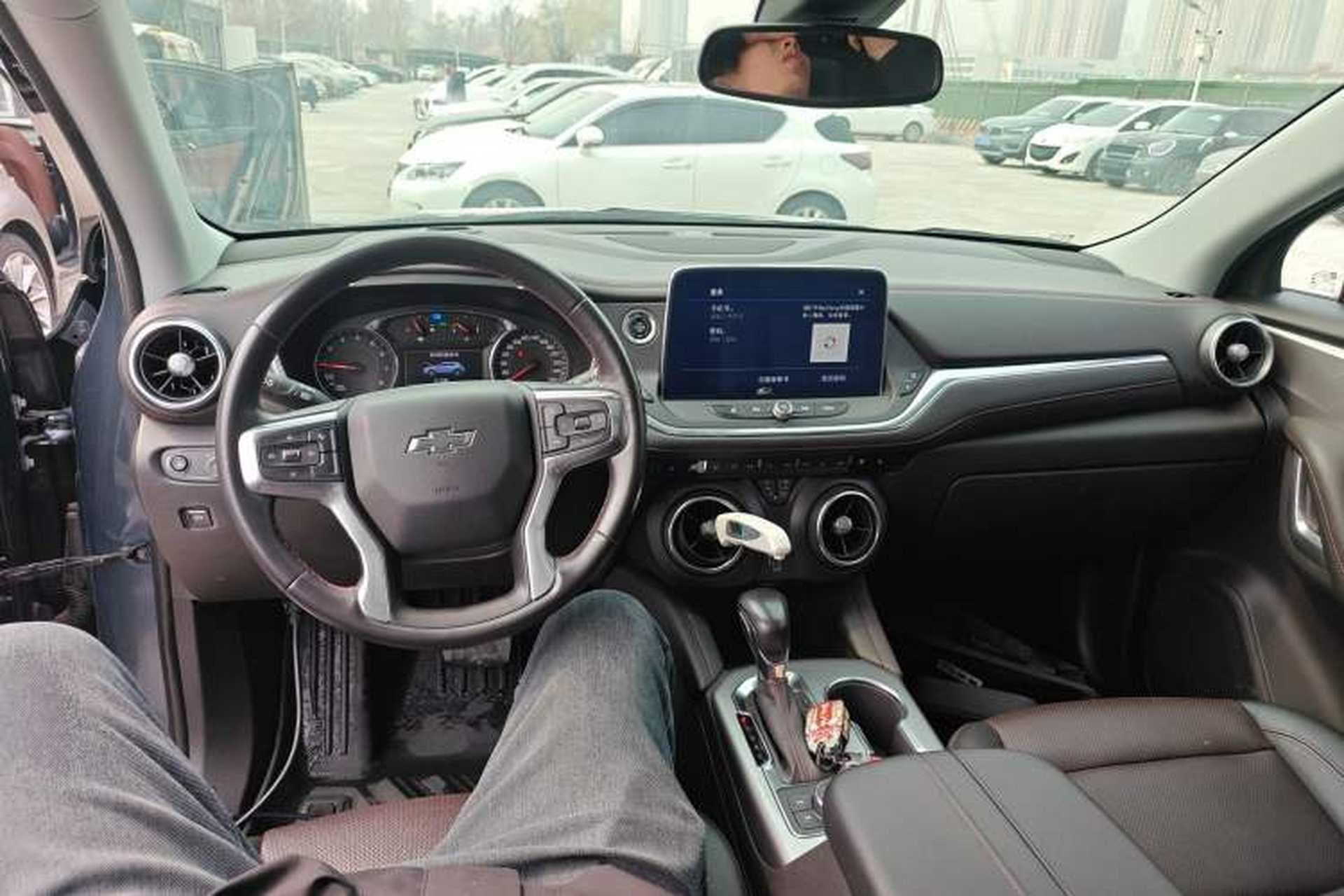 Used Chevrolet Blazer 2020 Redline 650T 7-Seater Ting Edition Center Console