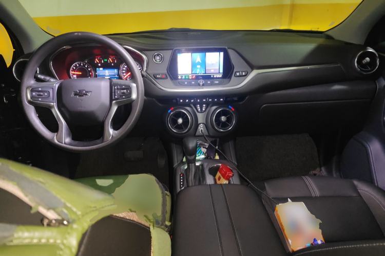 Used Chevrolet Blazer 2020 650T 7-Seater Luxury Edition Center Console
