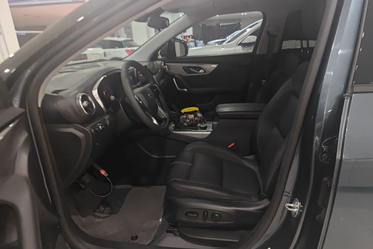 Used Chevrolet Blazer 2020 650T 7-Seater Luxury Edition Driver Seat
