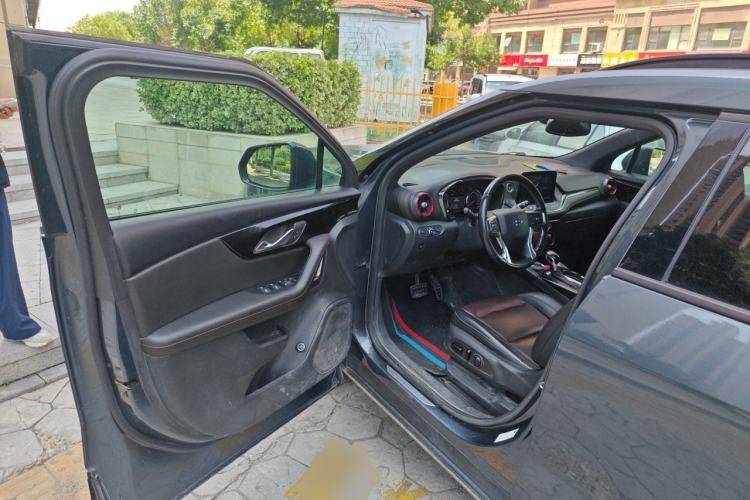 Used Chevrolet Blazer 2020 RS 650T 4x4 7-Seater Hardcore Edition Driver Seat