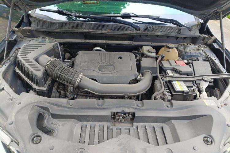 Used Chevrolet Blazer 2020 RS 650T 4x4 7-Seater Hardcore Edition Engine Bay