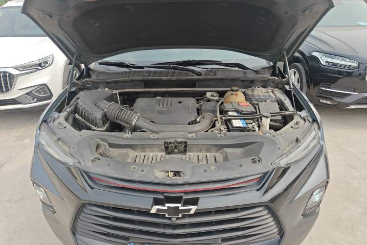 Used Chevrolet Blazer 2020 Redline 650T 7-Seater Ting Edition Engine Bay