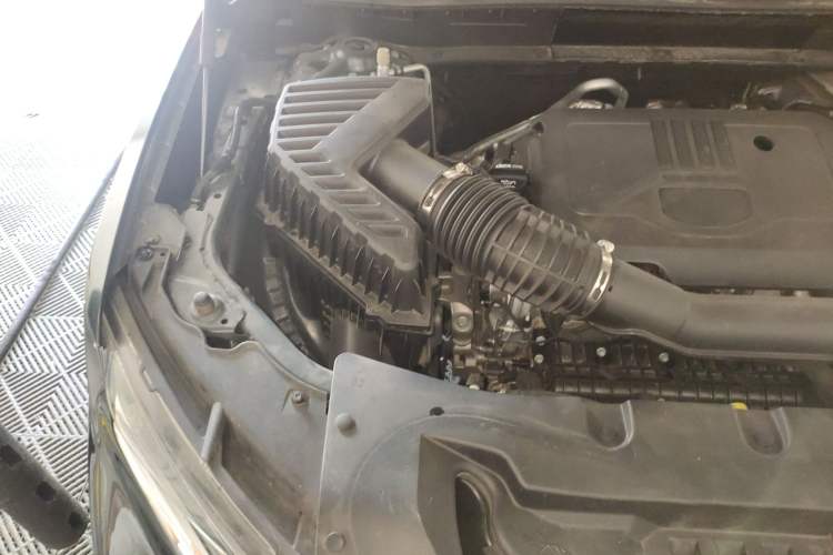 Used Chevrolet Blazer 2020 650T 7-Seater Luxury Edition Engine Bay Right