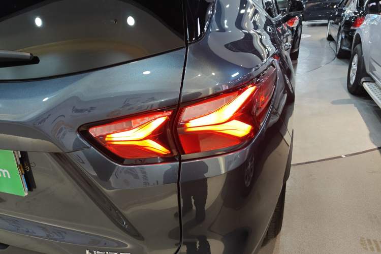 Used Chevrolet Blazer 2020 650T 7-Seater Luxury Edition Exterior 3