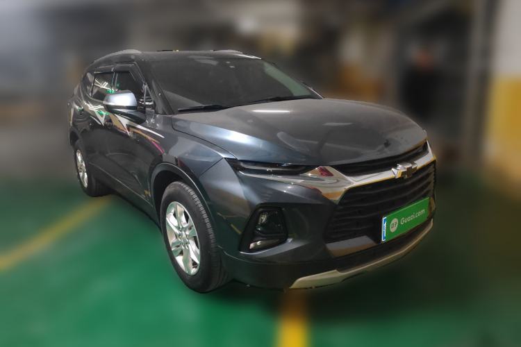 Used Chevrolet Blazer 2020 650T 7-Seater Luxury Edition Front Right 45 Deg