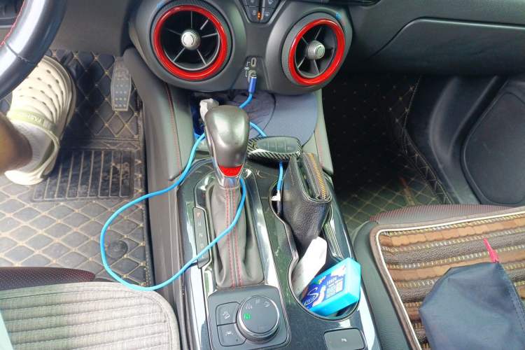 Used Chevrolet Blazer 2020 RS 650T 4x4 7-Seater Hardcore Edition Gear Lever
