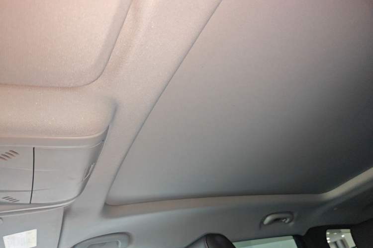 Used Chevrolet Blazer 2020 Redline 650T 5-Seater Model Headliner