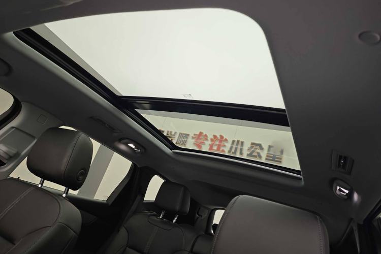 Used Chevrolet Blazer 2020 650T 7-Seater WEI Version Interior 12