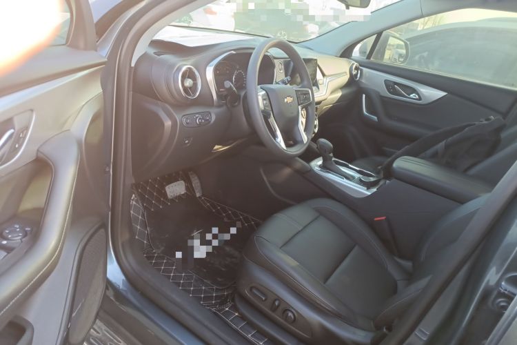 Used Chevrolet Blazer 2020 650T 7-Seater Luxury Edition Interior 3