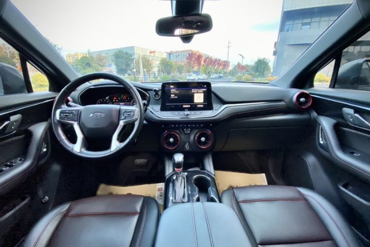 Used Chevrolet Blazer 2020 RS 650T 4x4 7-Seater Hardcore Edition Interior 4