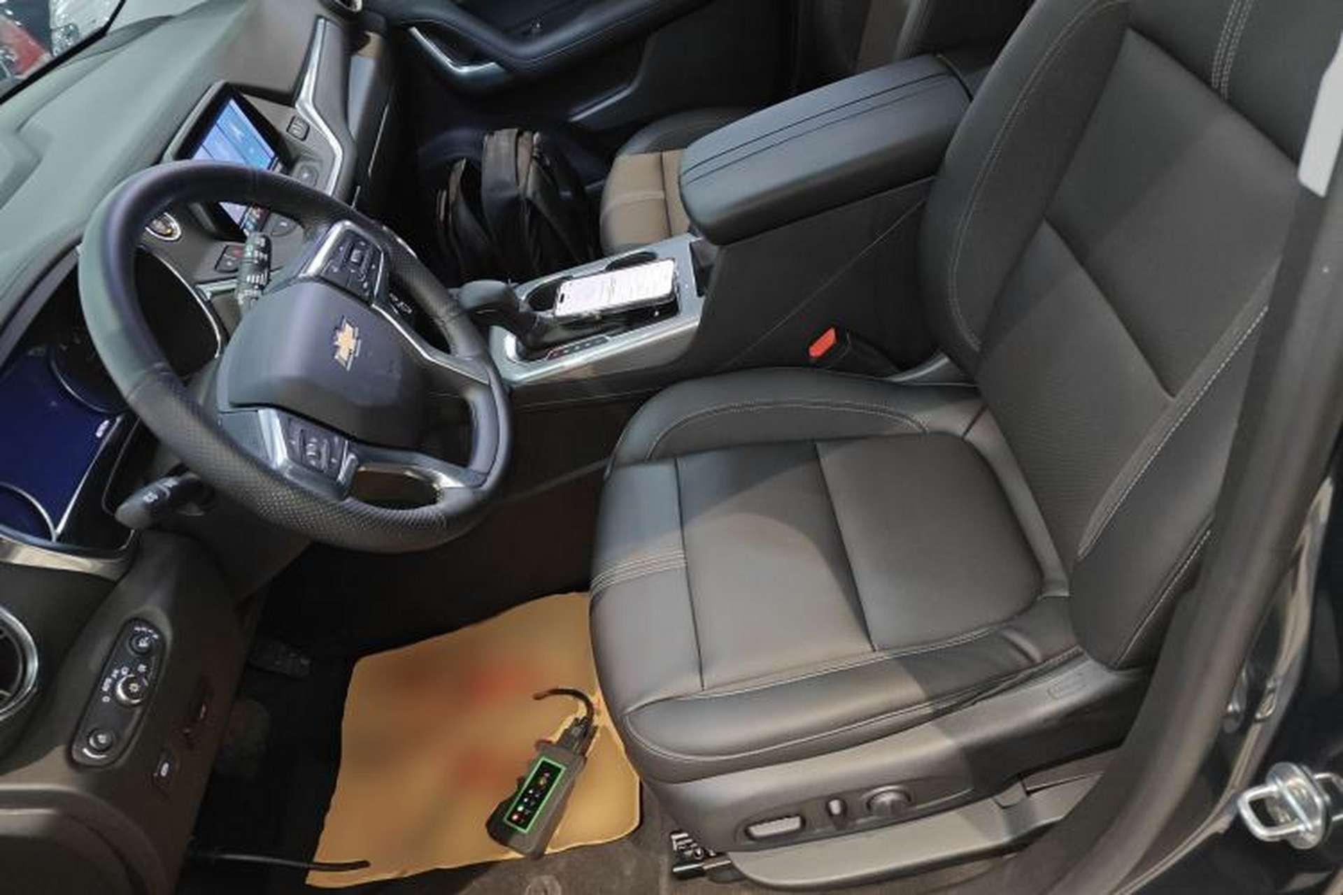 Used Chevrolet Blazer 2020 650T 7-Seater Luxury Edition Left Front Seat