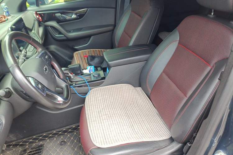 Used Chevrolet Blazer 2020 RS 650T 4x4 7-Seater Hardcore Edition Left Front Seat
