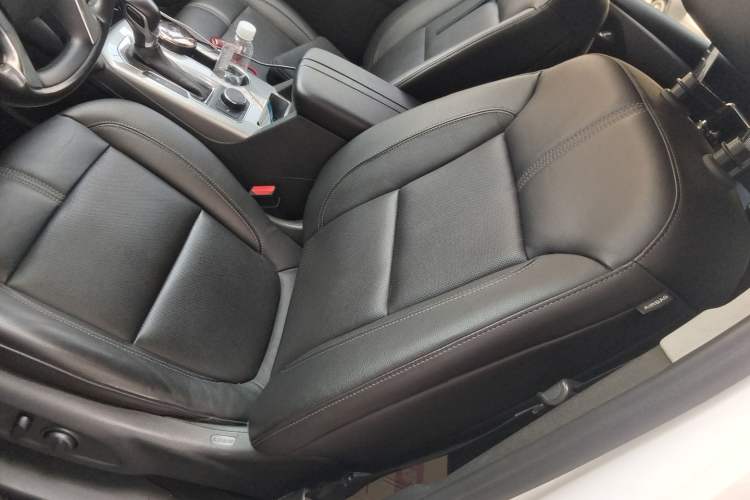 Used Chevrolet Blazer 2020 650T 7-Seater WEI Version Left Front Seat