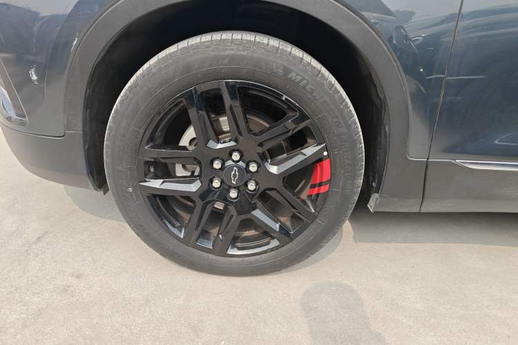 Used Chevrolet Blazer 2020 Redline 650T 7-Seater Ting Edition Left Front Wheel Hub