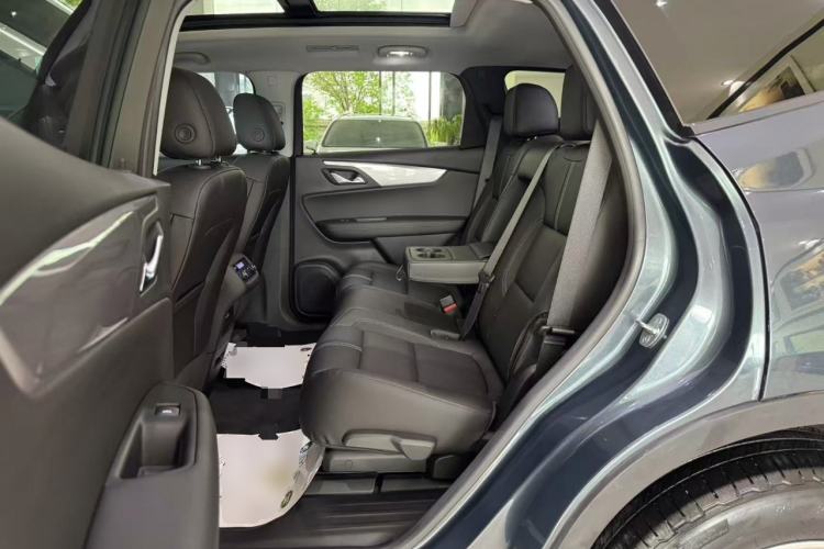 Used Chevrolet Blazer 2020 650T 7-Seater Luxury Edition Left Rear Seat