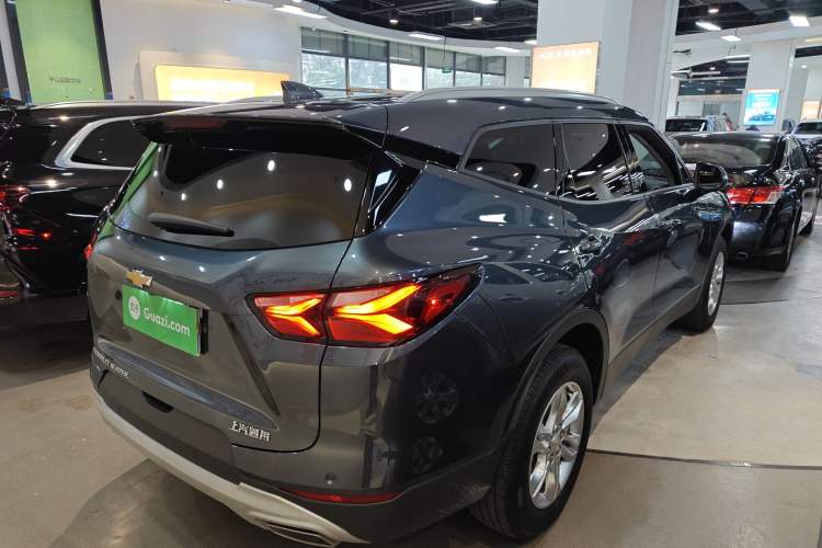 Used Chevrolet Blazer 2020 650T 7-Seater Luxury Edition Rear Right 45 Deg
