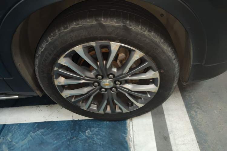 Used Chevrolet Blazer 2020 650T 7-Seater WEI Version Right Front Wheel Hub