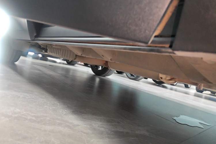 Used Chevrolet Blazer 2020 Redline 650T 5-Seater Model Right Side Sill