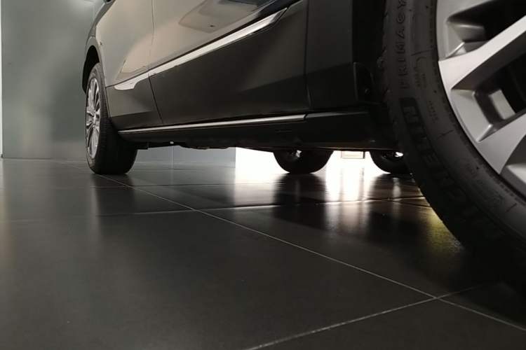 Used Chevrolet Blazer 2020 650T 7-Seater WEI Version Right Side Sill