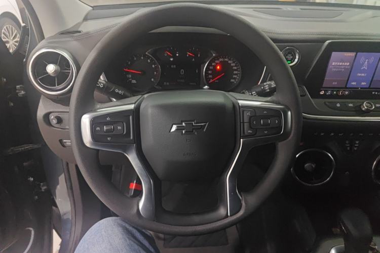 Used Chevrolet Blazer 2020 650T 7-Seater Luxury Edition Steering Wheel