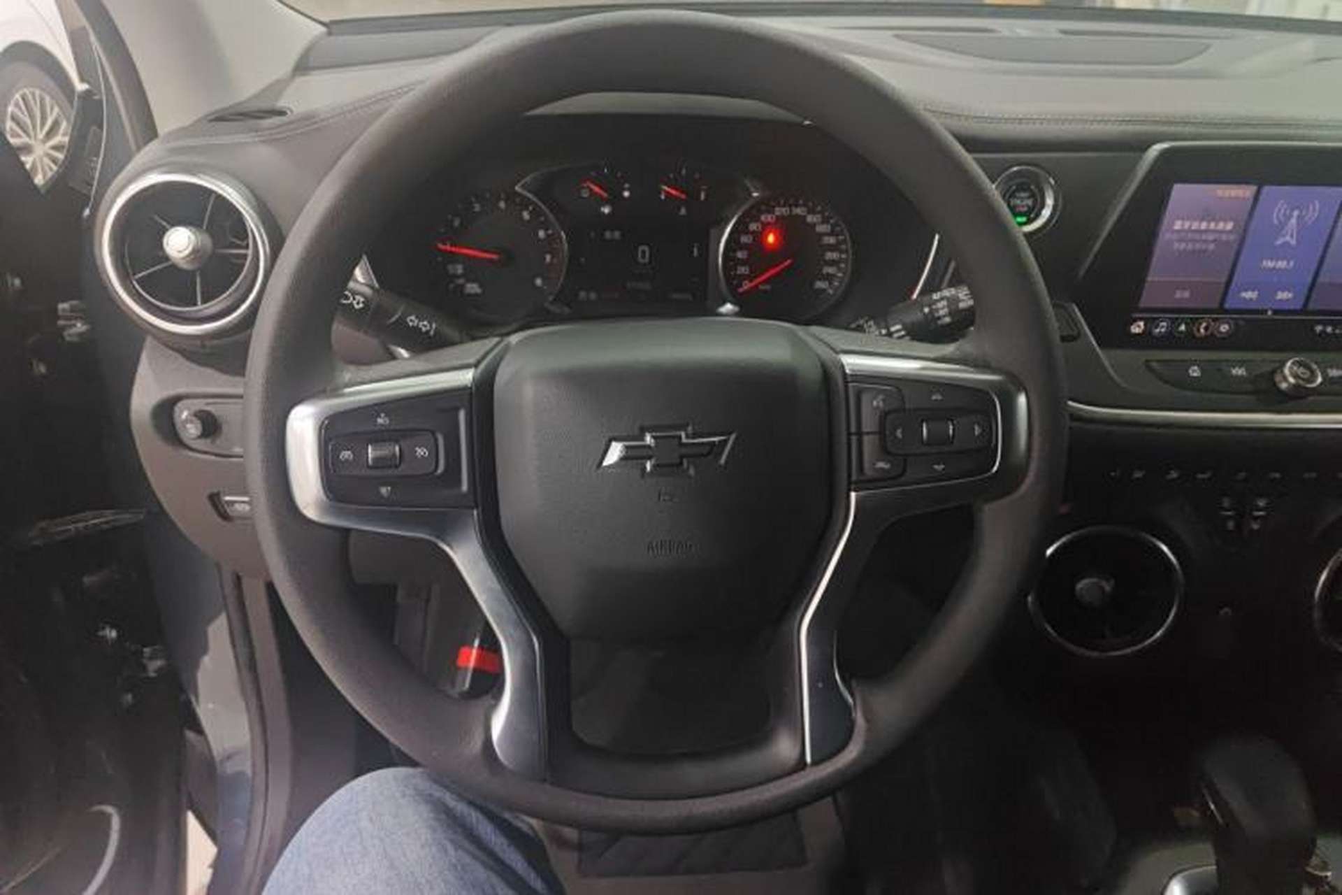 Used Chevrolet Blazer 2020 650T 7-Seater Luxury Edition Steering Wheel