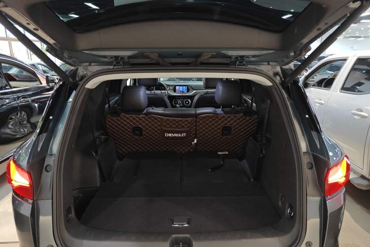 Used Chevrolet Blazer 2020 650T 7-Seater Luxury Edition Trunk