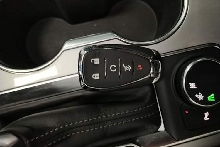 Used Chevrolet Blazer 2020 650T 7-Seater WEI Version Vehicle Key