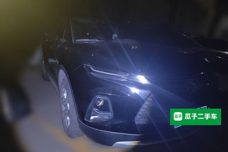 Used Chevrolet Blazer 2020 650T 7-Seater Luxury Edition Front Right 45 Deg