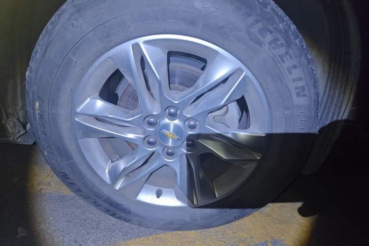 Used Chevrolet Blazer 2020 650T 7-Seater Luxury Edition Right Front Wheel Hub