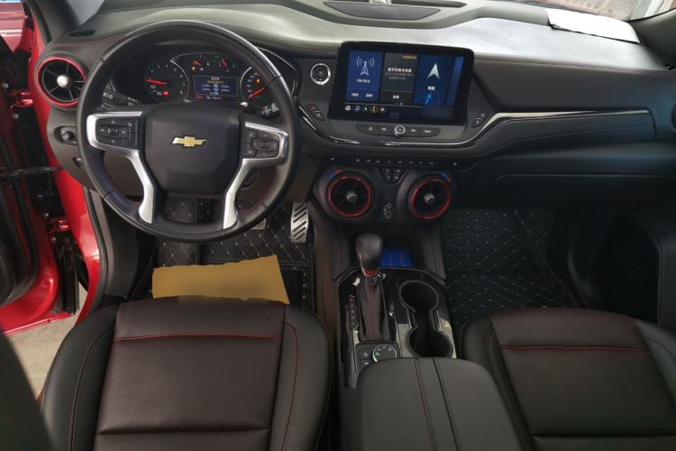 Used Chevrolet Blazer 2020 RS 650T 4x4 7-Seater Hardcore Edition Center Console