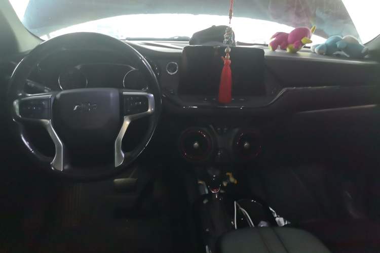 Used Chevrolet Blazer 2020 RS 650T Twin-Clutch All-Wheel Drive 7-Seater Top-Grade Version Center Console