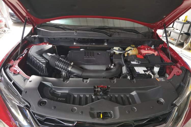 Used Chevrolet Blazer 2020 RS 650T 4x4 7-Seater Hardcore Edition Engine Bay