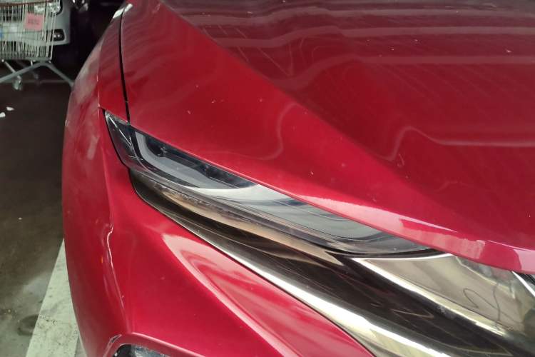 Used Chevrolet Blazer 2020 RS 650T Twin-Clutch All-Wheel Drive 7-Seater Top-Grade Version Right Front Headlight