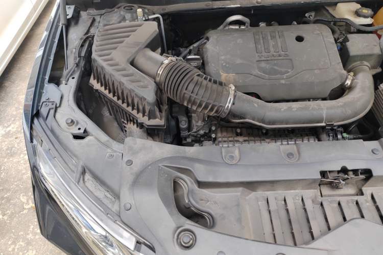 Used Chevrolet Blazer 2020 650T 7-Seater Luxury Edition Engine Bay Right