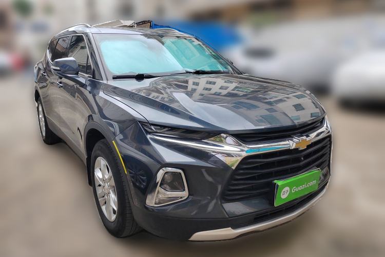 Used Chevrolet Blazer 2020 650T 7-Seater Luxury Edition Front Right 45 Deg