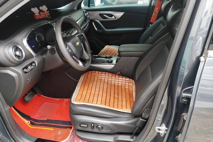 Used Chevrolet Blazer 2020 650T 7-Seater Luxury Edition Left Front Seat