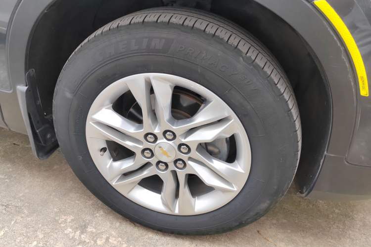 Used Chevrolet Blazer 2020 650T 7-Seater Luxury Edition Right Front Wheel Hub