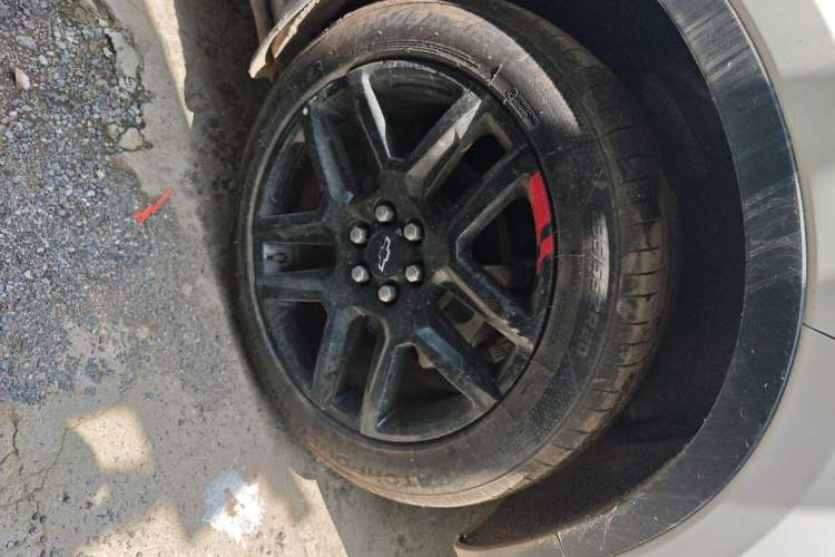 Used Chevrolet Blazer 2020 Redline 650T 7-Seater Ting Edition Right Front Wheel Hub