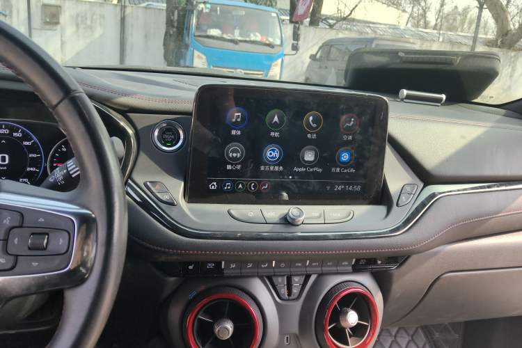 Used Chevrolet Blazer 2022 Mild Hybrid 650T RS Four-Wheel Drive 5-Seater Hardcore Version Audio And AC Panel