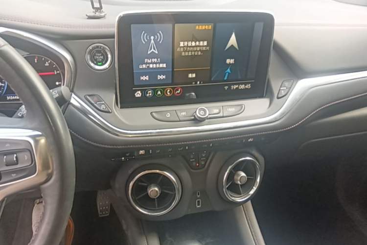 Used Chevrolet Blazer 2022 Mild Hybrid 650T Redline 7-Seater Thunder Edition Audio And AC Panel