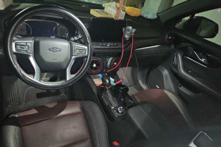 Used Chevrolet Blazer 2022 Mild Hybrid 650T RS Twin-Clutch All-Wheel Drive 7-Seater Prime Edition Center Console