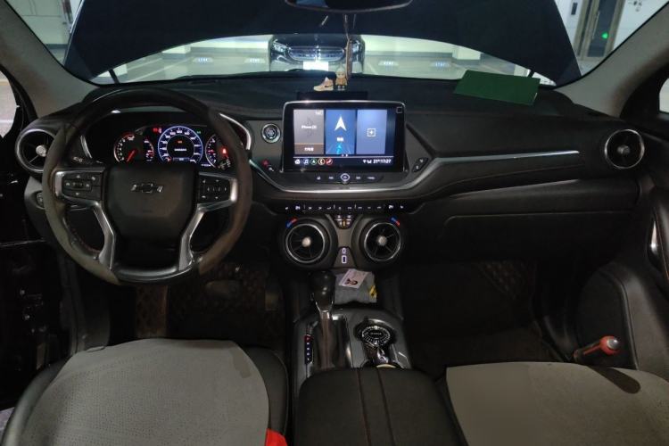 Used Chevrolet Blazer 2022 Mild Hybrid 650T Redline 7-Seater Thunder Edition Center Console