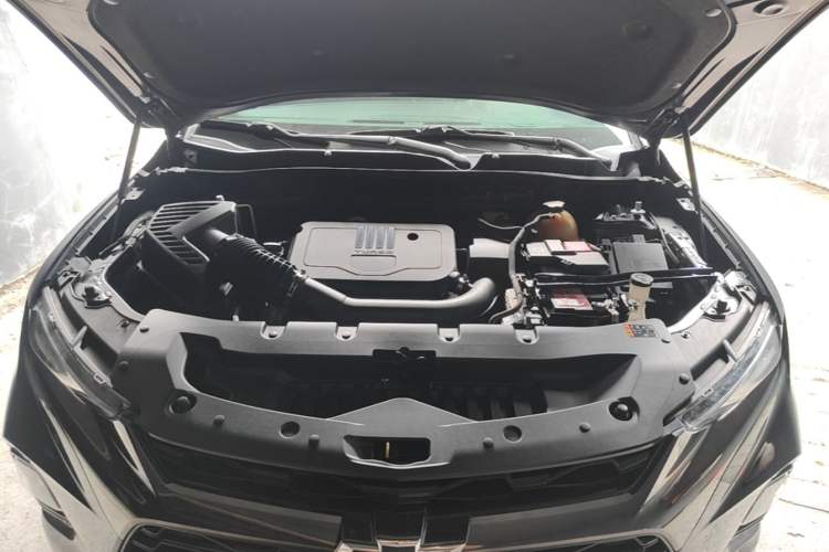 Used Chevrolet Blazer 2022 Mild Hybrid 650T RS Twin-Clutch All-Wheel Drive 7-Seater Prime Edition Engine Bay