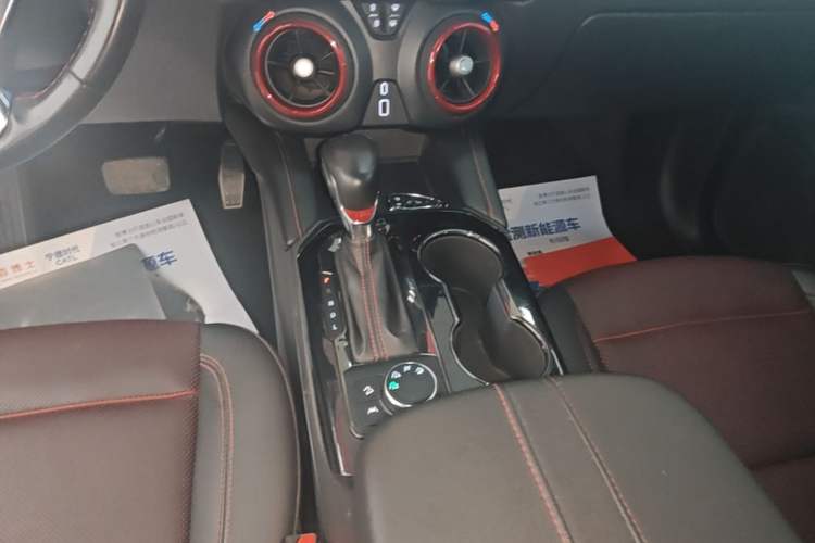 Used Chevrolet Blazer 2022 Mild Hybrid 650T RS Four-Wheel Drive 5-Seater Hardcore Version Gear Lever