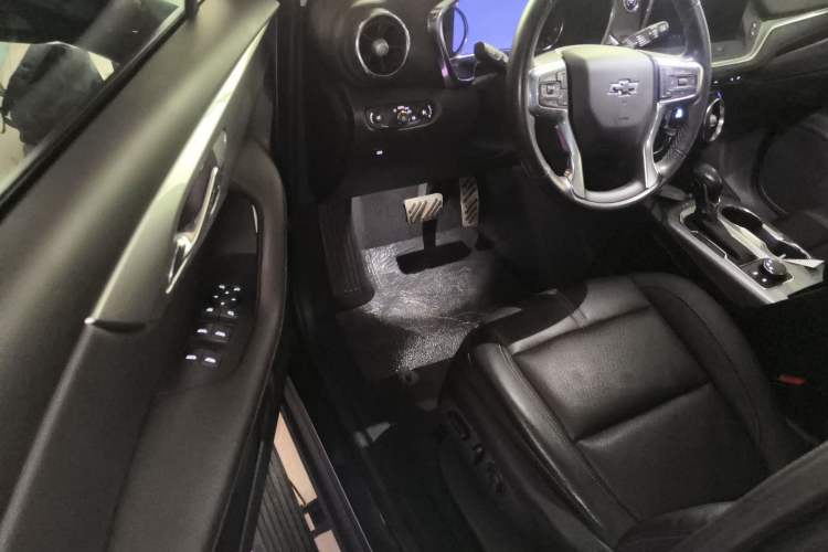 Used Chevrolet Blazer 2022 Mild Hybrid 650T 7-Seater Wei Version Interior 3