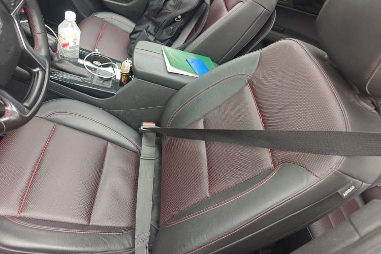 Used Chevrolet Blazer 2022 Mild Hybrid 650T RS Four-Wheel Drive 5-Seater Hardcore Version Left Front Seat