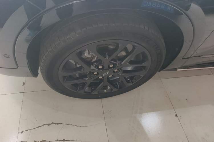 Used Chevrolet Blazer 2022 Mild Hybrid 650T RS Twin-Clutch All-Wheel Drive 7-Seater Prime Edition Left Front Wheel Hub